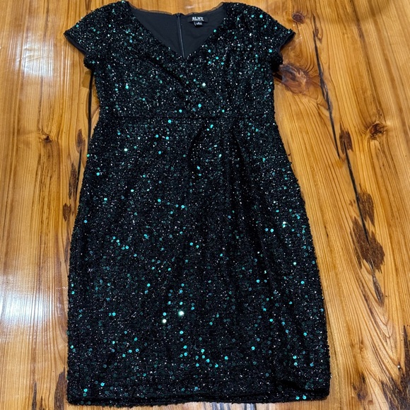 SLNY Dresses & Skirts - Holiday SLNY Black and Green Sequin Mini Dress